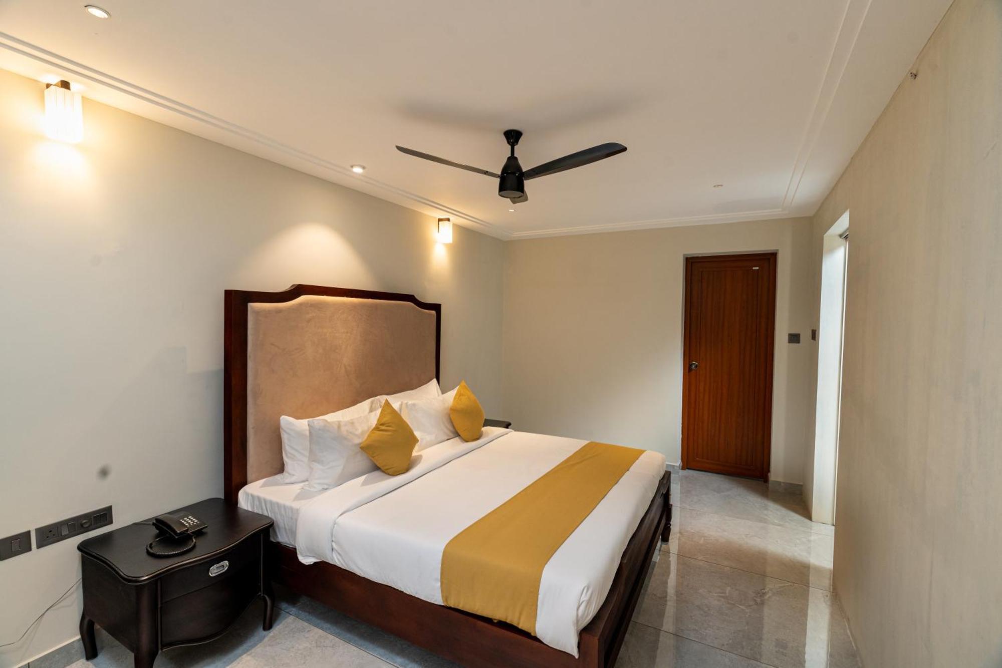 Court 11 By Dimora Hotel Kochi Екстериор снимка