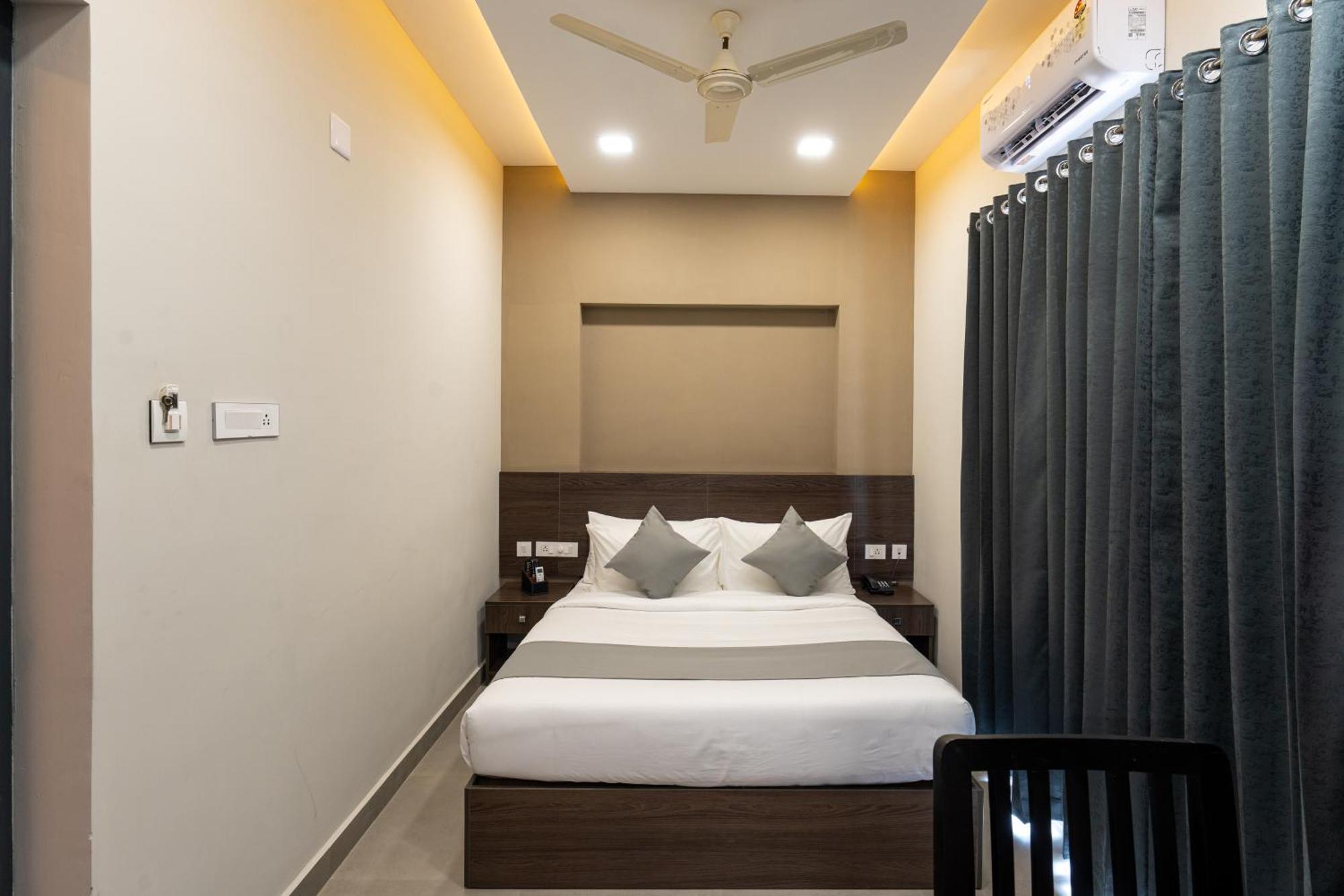 Court 11 By Dimora Hotel Kochi Екстериор снимка